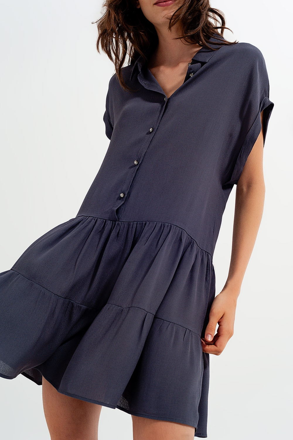 Robe chemise courte à volants gris