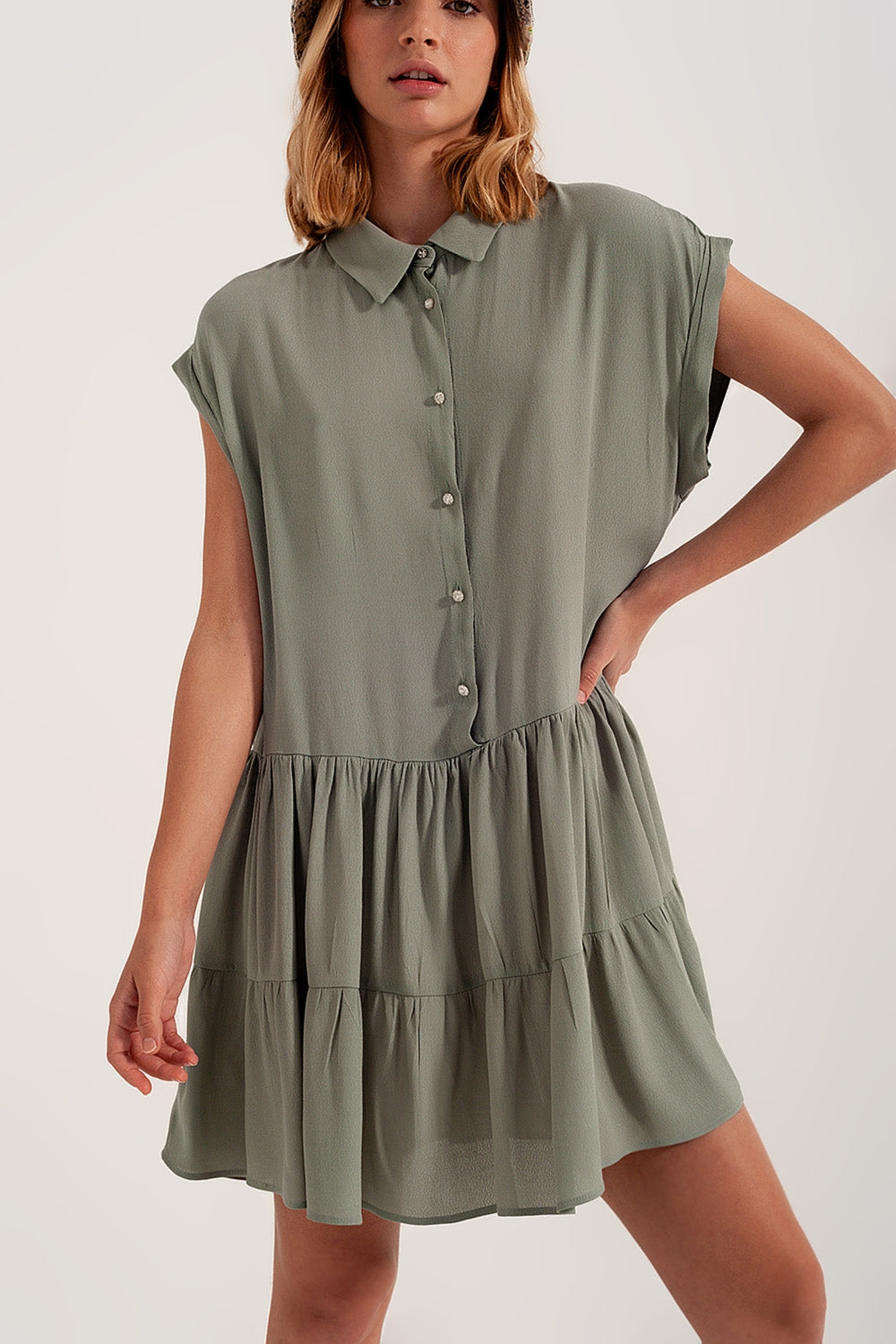 Robe chemise courte à volants verte