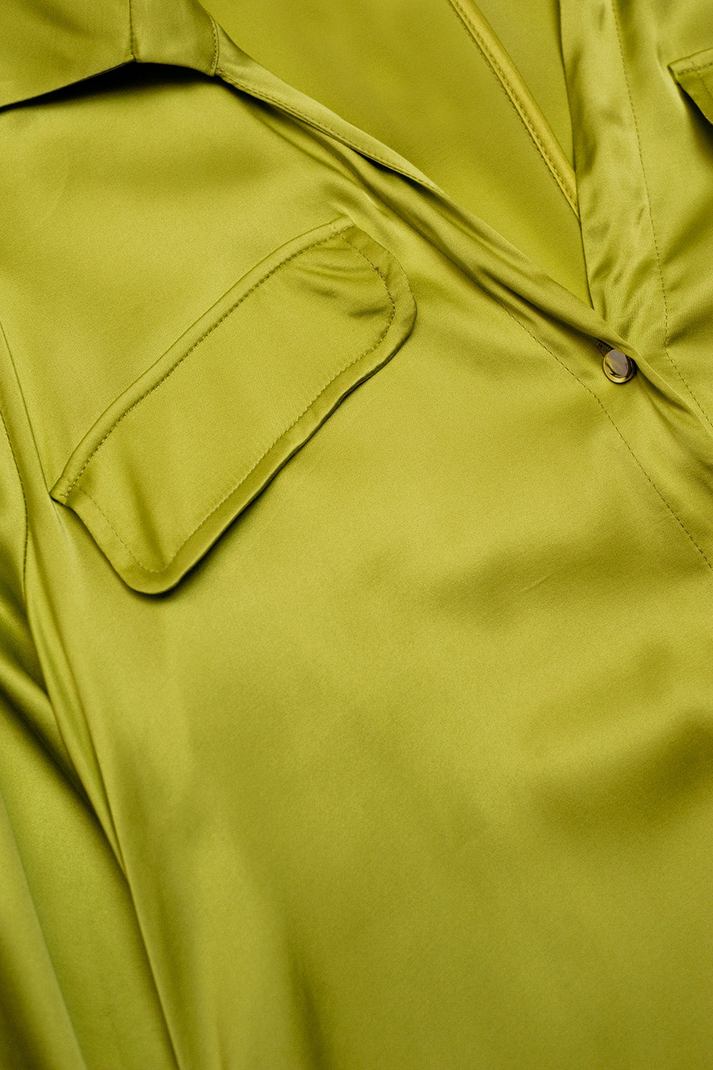 Robe chemise en satin avec poches vert citron