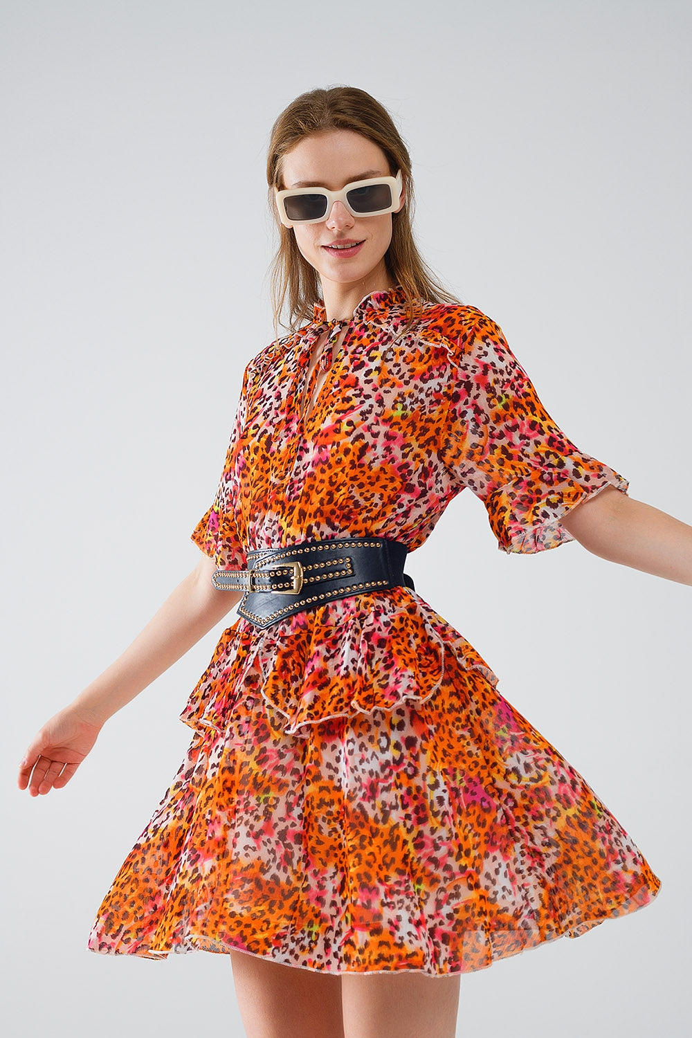 Robe courte à imprimé animalier en orange et blanc