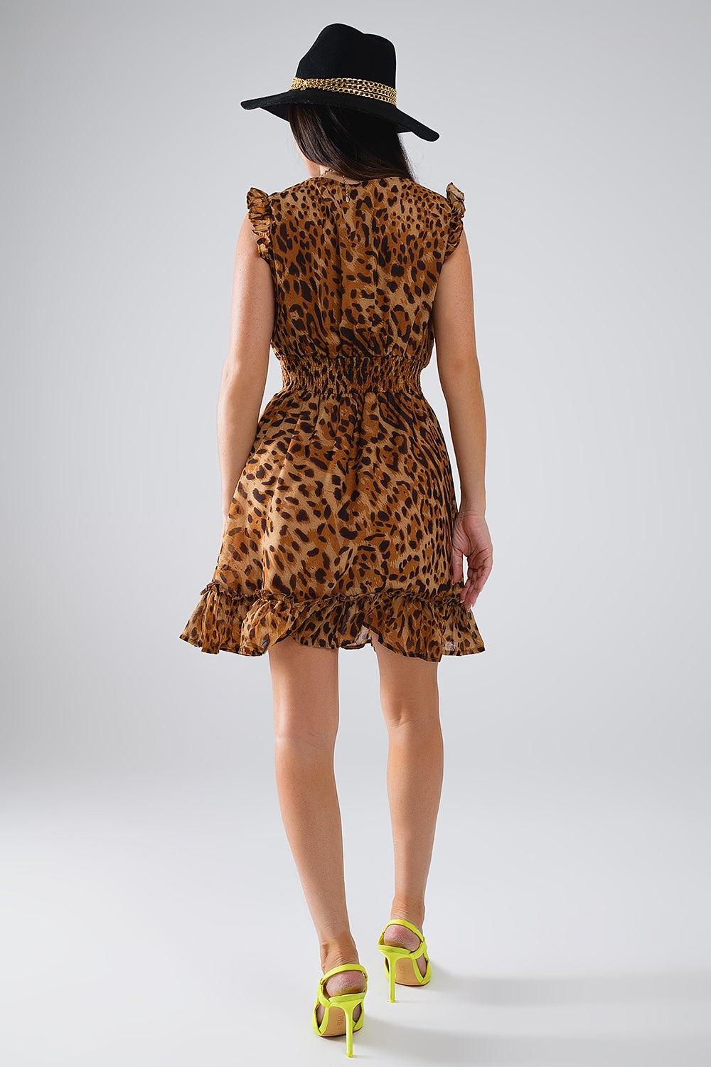 Robe courte à imprimé léopard et taille cintrée