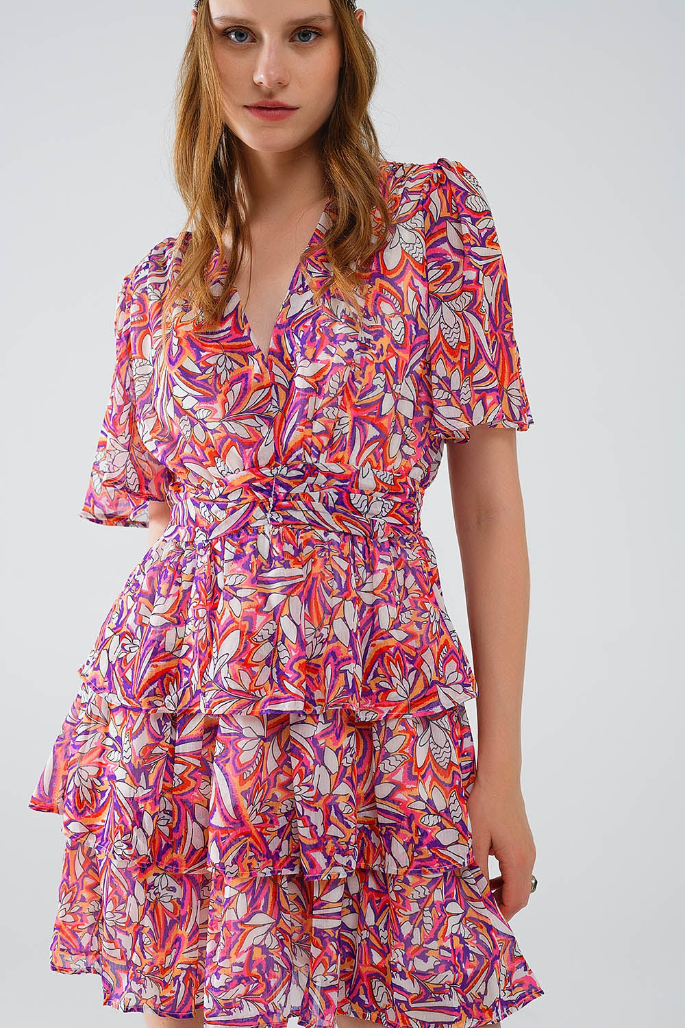 Robe courte multicolore à imprimé floral et à motif froncé