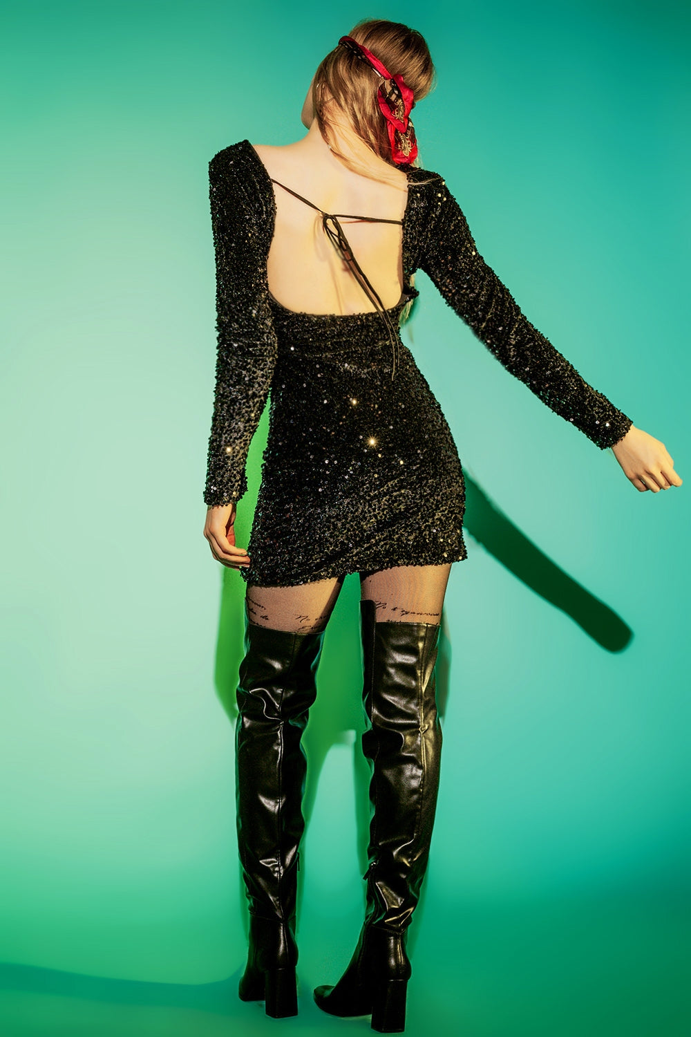 Robe courte ornementée Noir