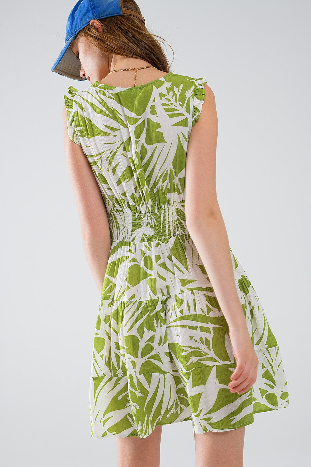 robe courte verte avec imprimé palmier tropical