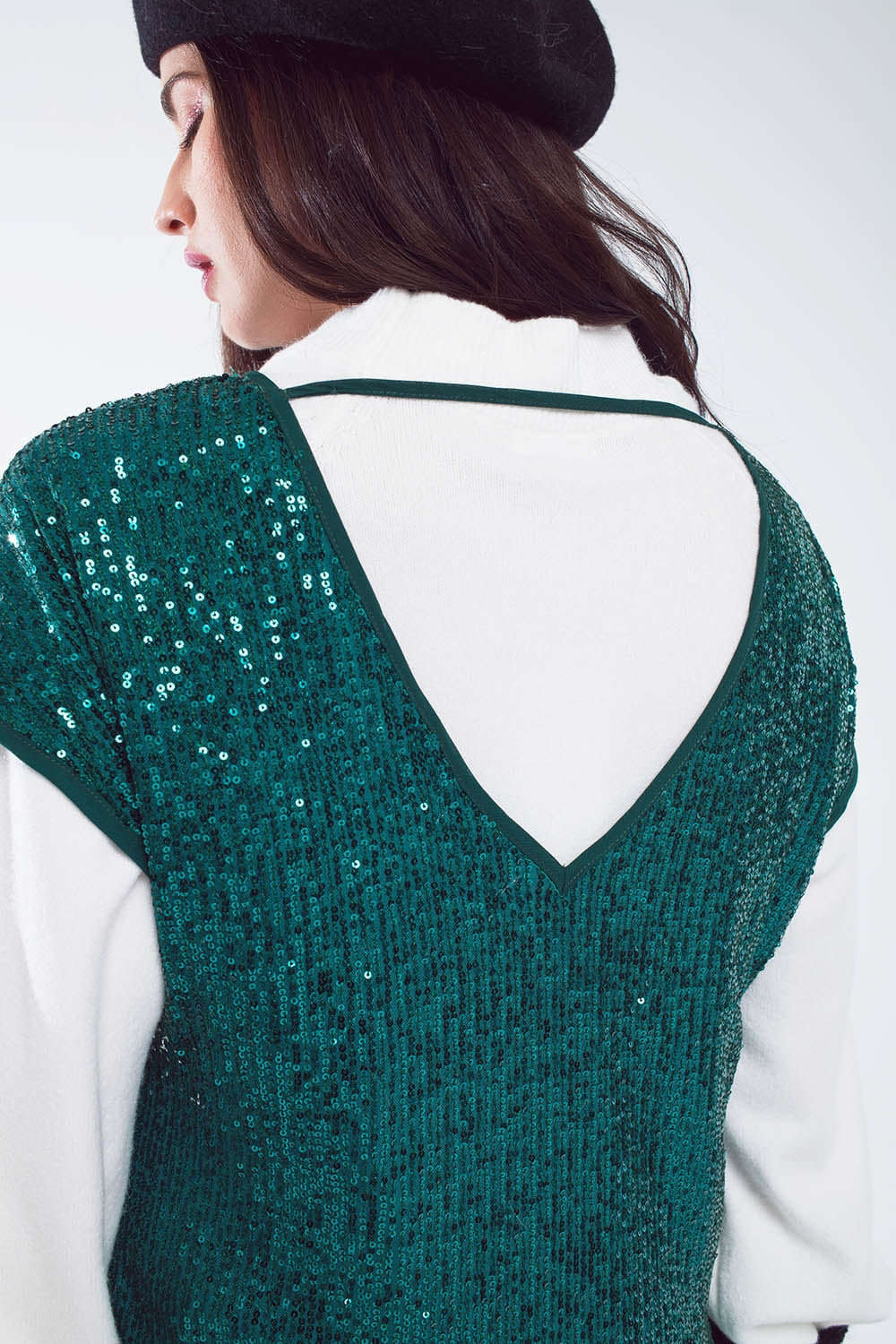 Robe décontractée à paillettes avec manches courtes et dos ouvert en vert