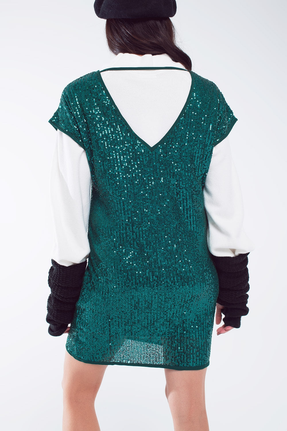 Robe décontractée à paillettes avec manches courtes et dos ouvert en vert