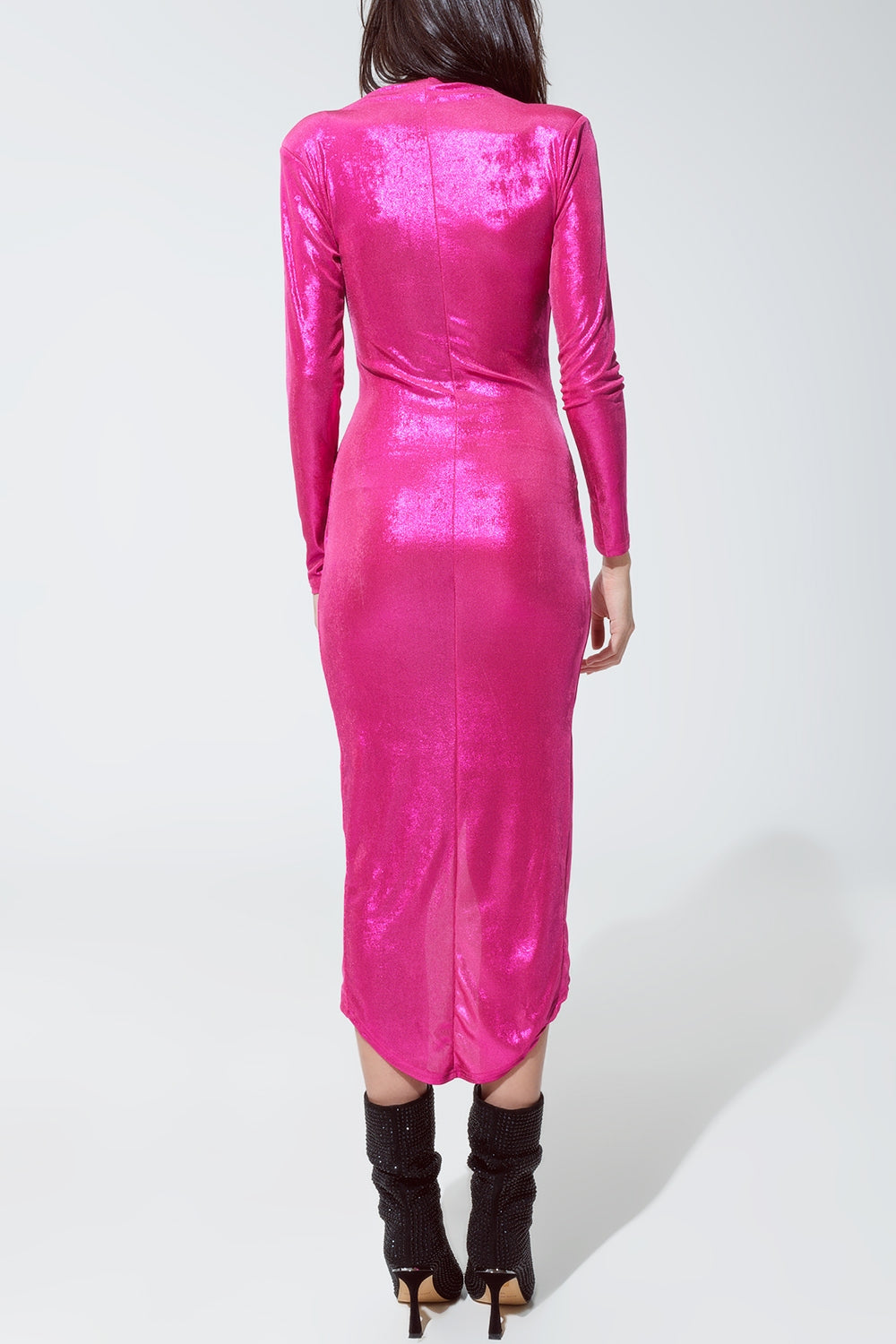 Robe fête enveloppée à encolure plongeante en rose métallisé