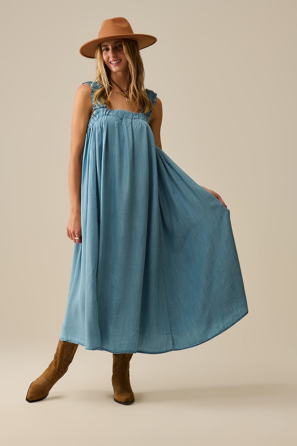 Robe longue à bretelles volantées en tissu tencel bleu clair