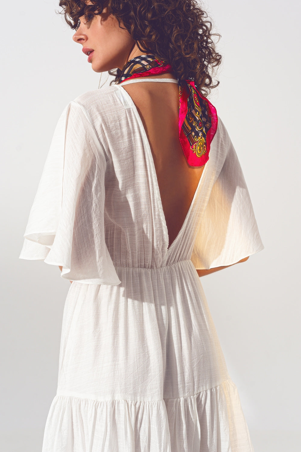 Robe Longue à Col V et Smocks en Blanc