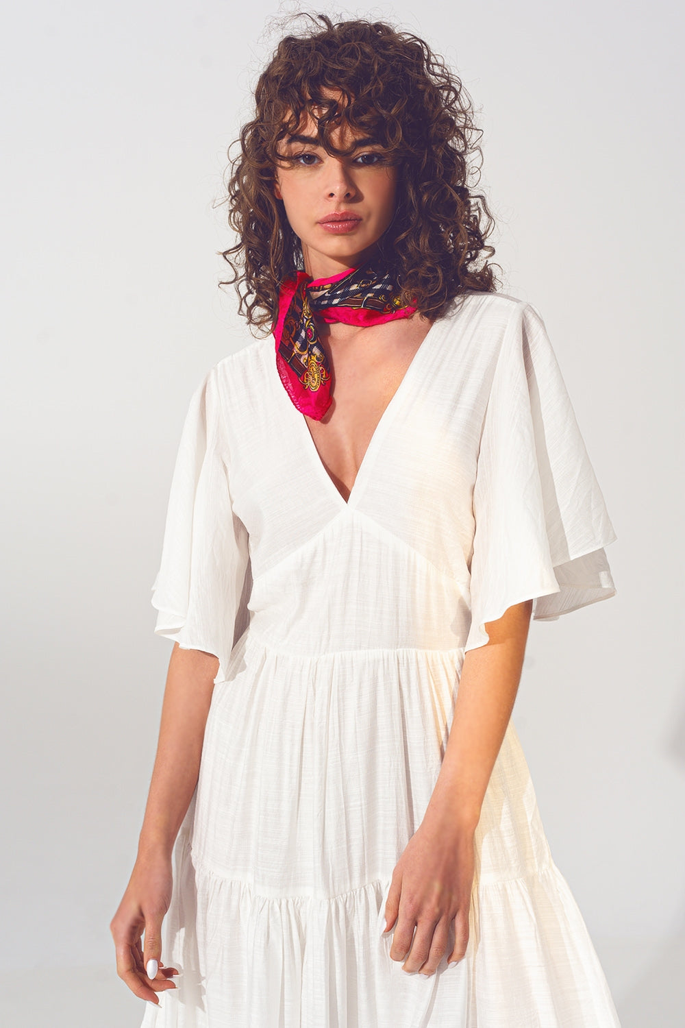 Robe Longue à Col V et Smocks en Blanc
