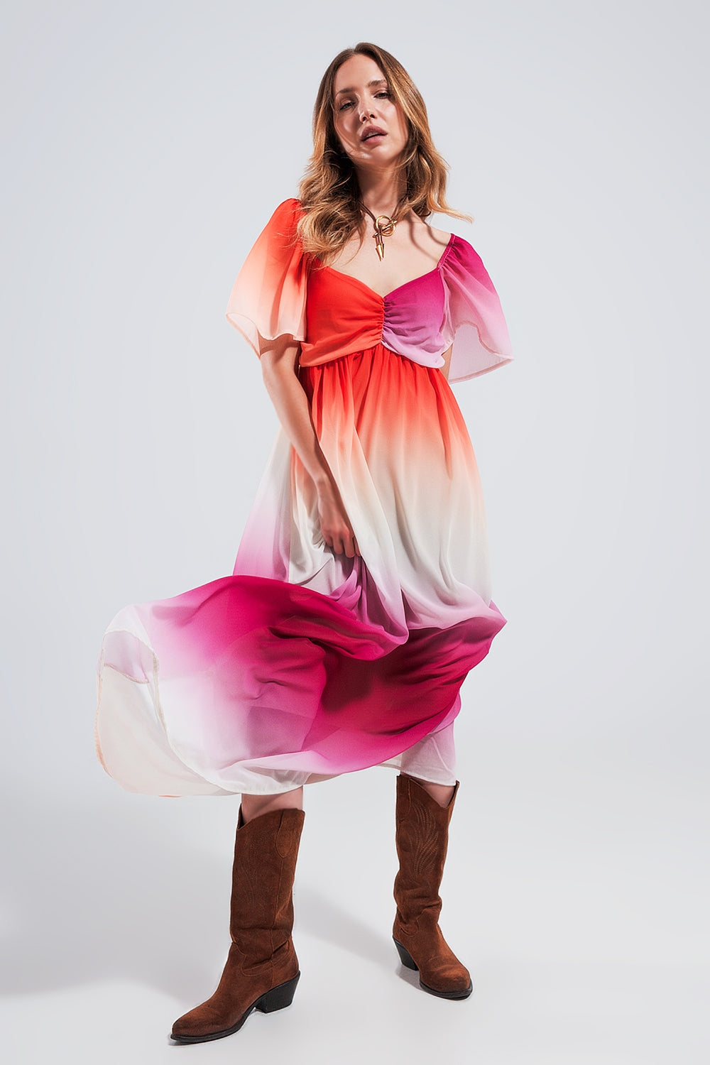 Robe longue à effet dégradé avec encolure cœur fuchsia
