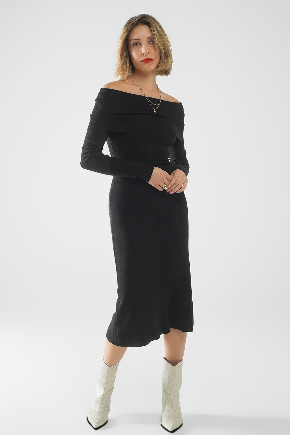 Q2 Robe longue à larges bretelles en maille noir
