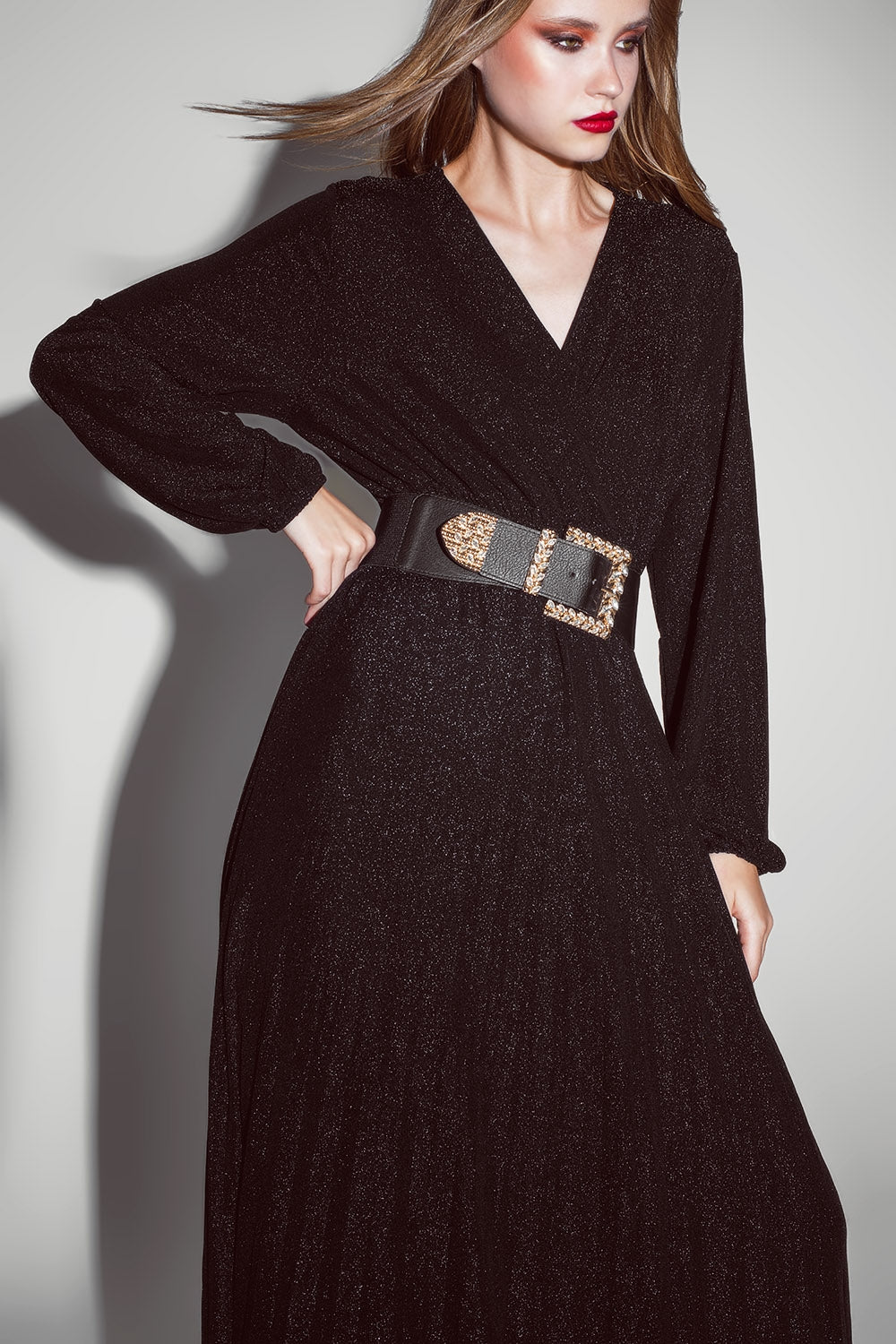 Robe longue à manches longues avec paillettes en noir