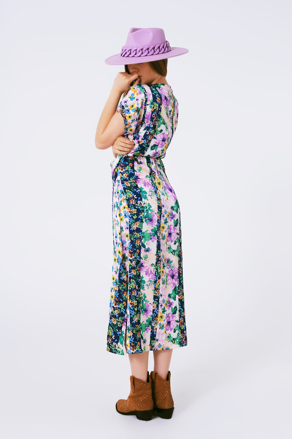 Robe longue avec nœud avant et imprimé floral en couleur violet et multicouleure vert