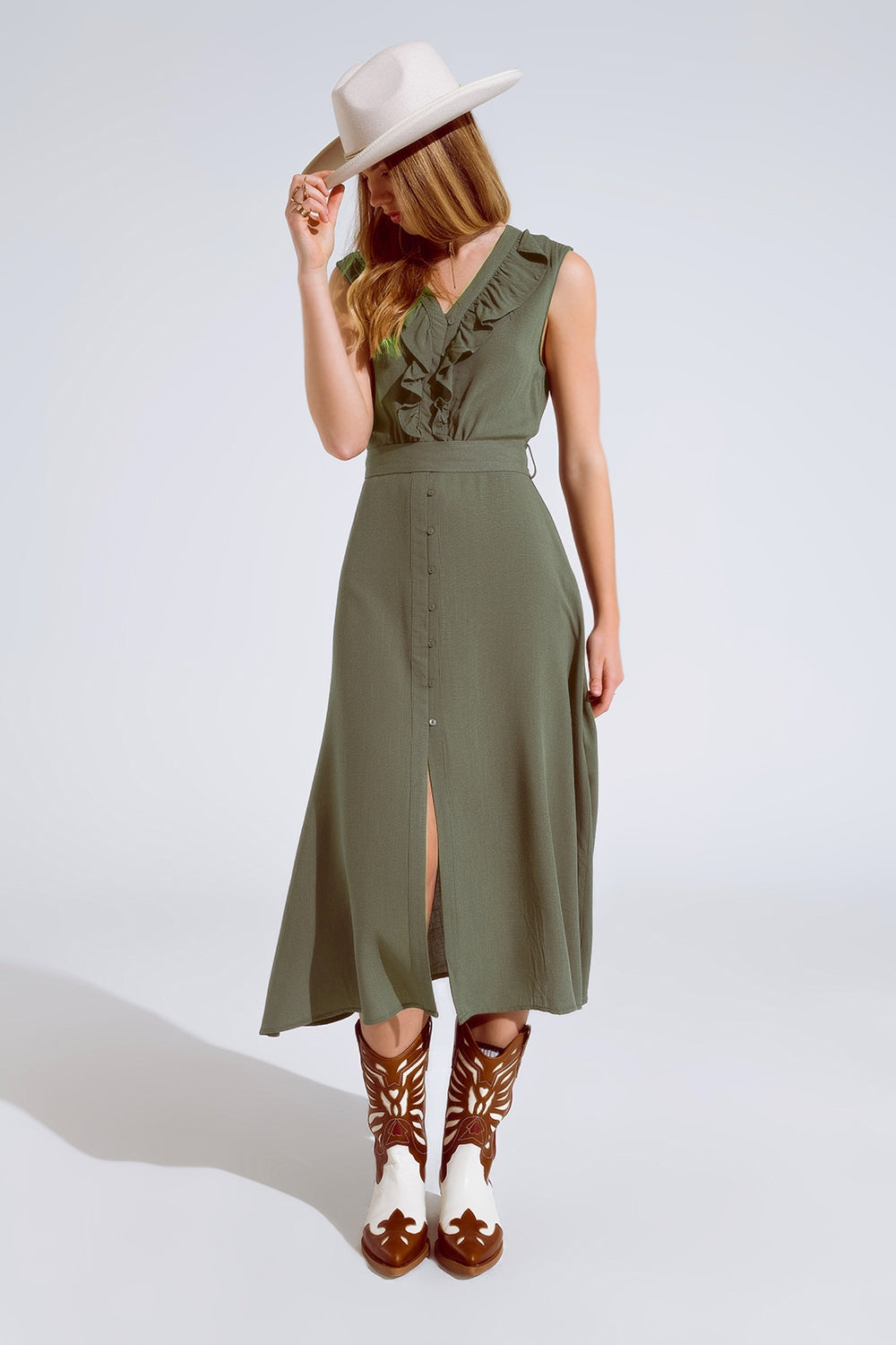Robe longue en kaki avec volants et boutons