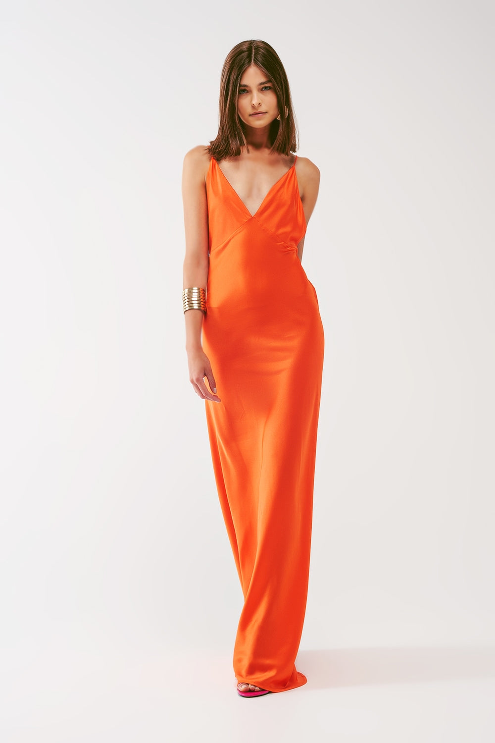 Robe longue en satin à bretelles spaghetti en orange