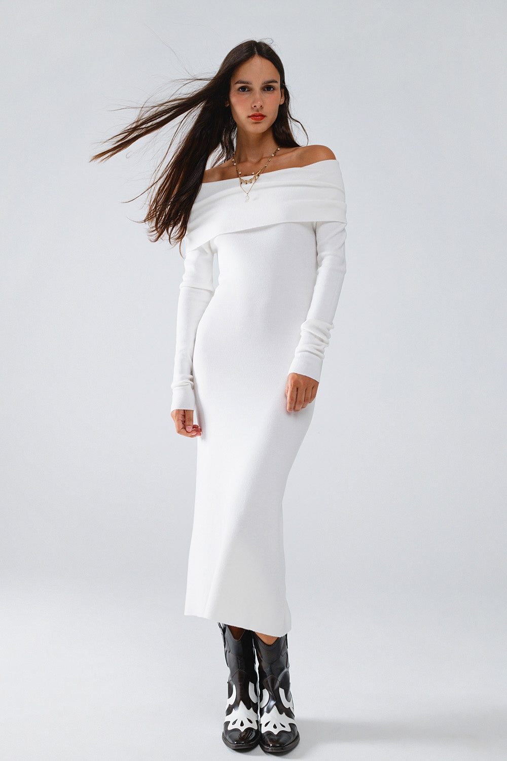 Q2 Robe longue en tricot à rabat Badot en blanc