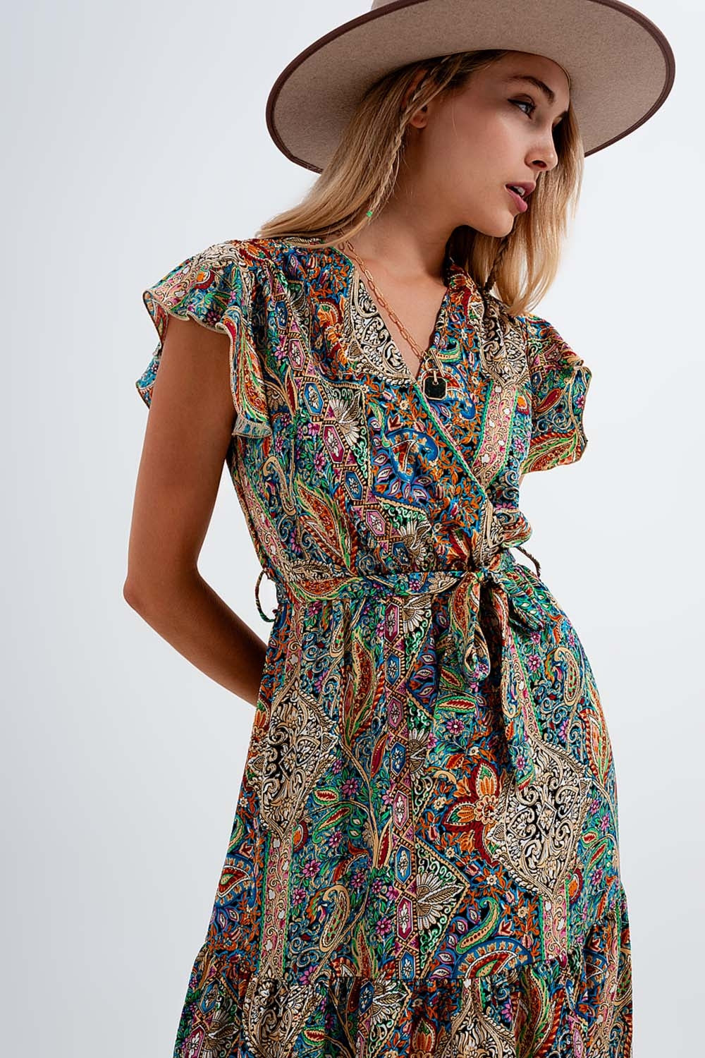 Robe longueur mollet avec ourlet à volants et imprimé cachemire en vert