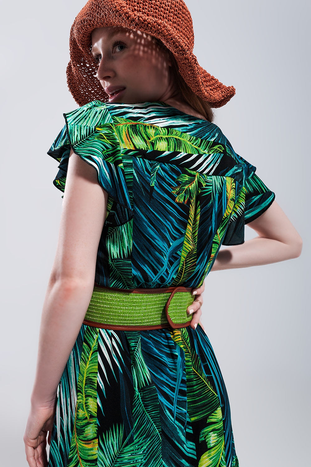 Robe mi longue à manches courtes avec imprimé tropical