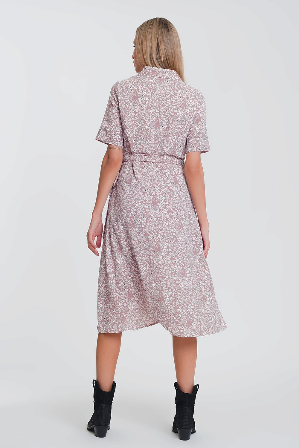 Robe mi-longue cache-cœur à fleurs rose