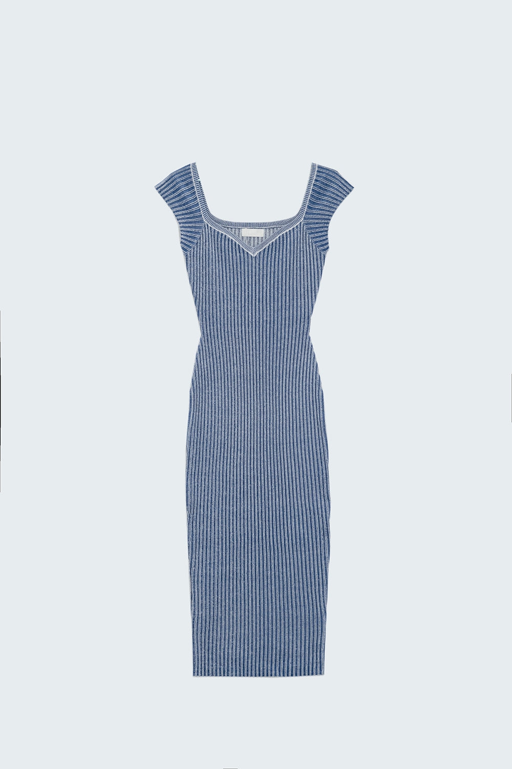 Q2 Robe midi bleue en grosse maille côtelée avec manches courtes