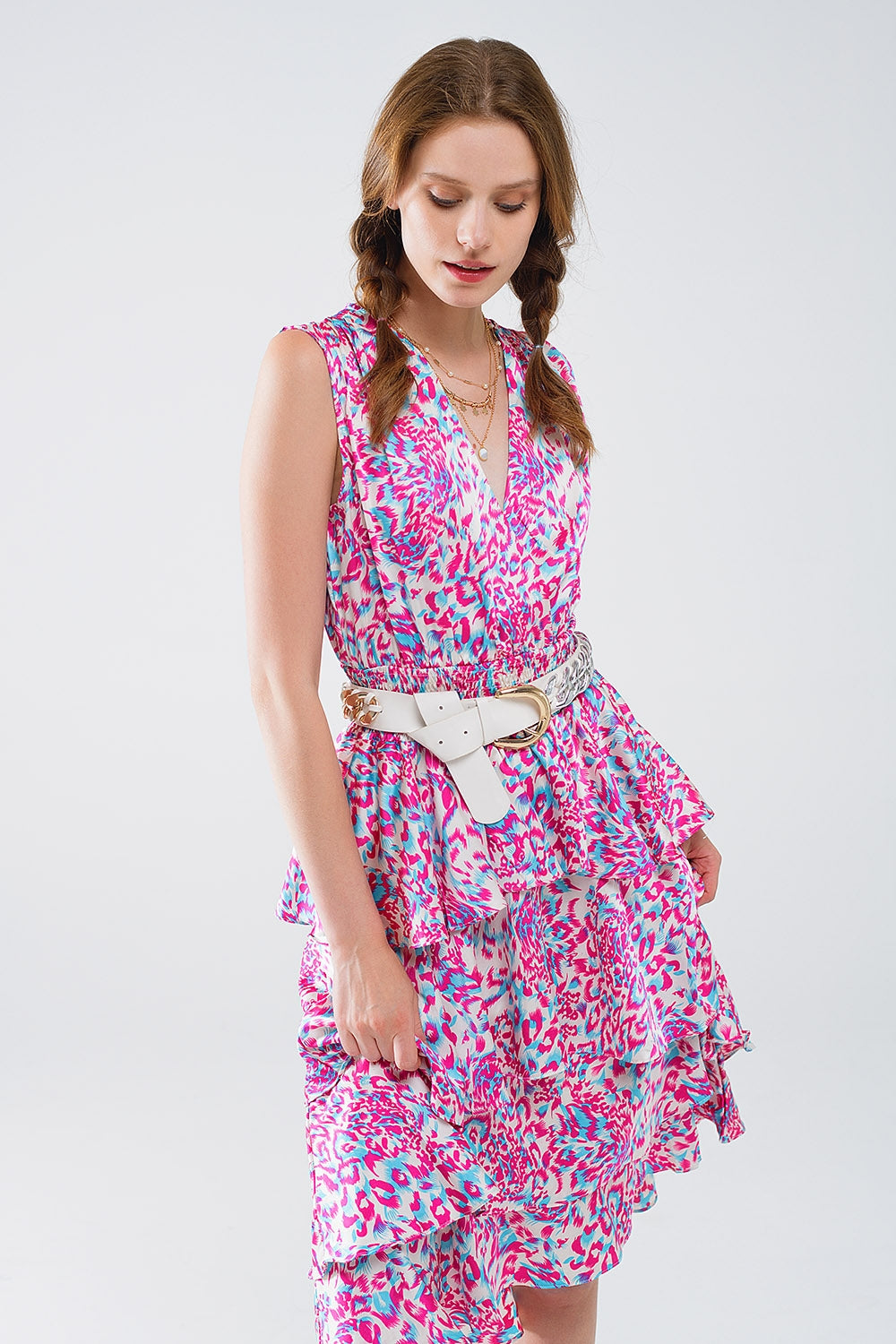 Robe midi froncée en blanc avec imprimé animalier multicolore