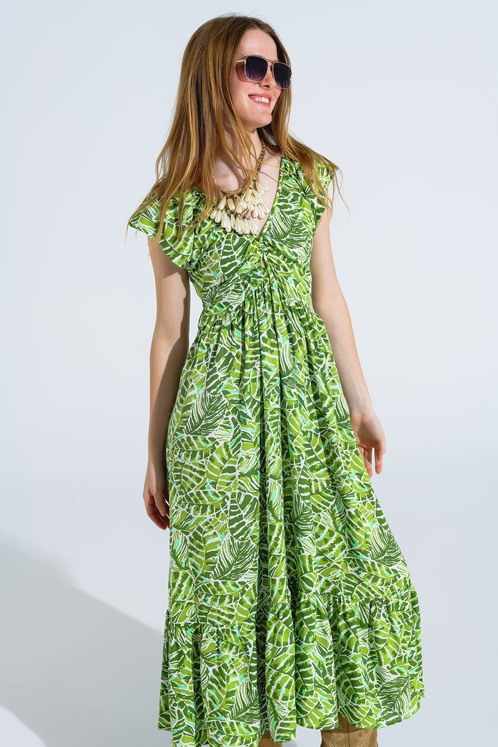Robe midi romantique à manches courtes volantées en imprimé feuilles vertes