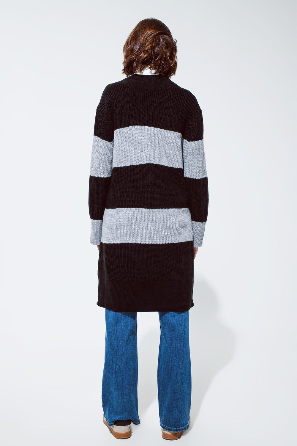 Robe MIDI surdimensionnée avec rayures et large col en V