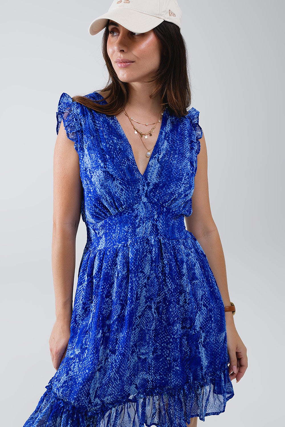 Robe patineuse à taille cintrée en imprimé bleu serpent avec fil de Lurex doré