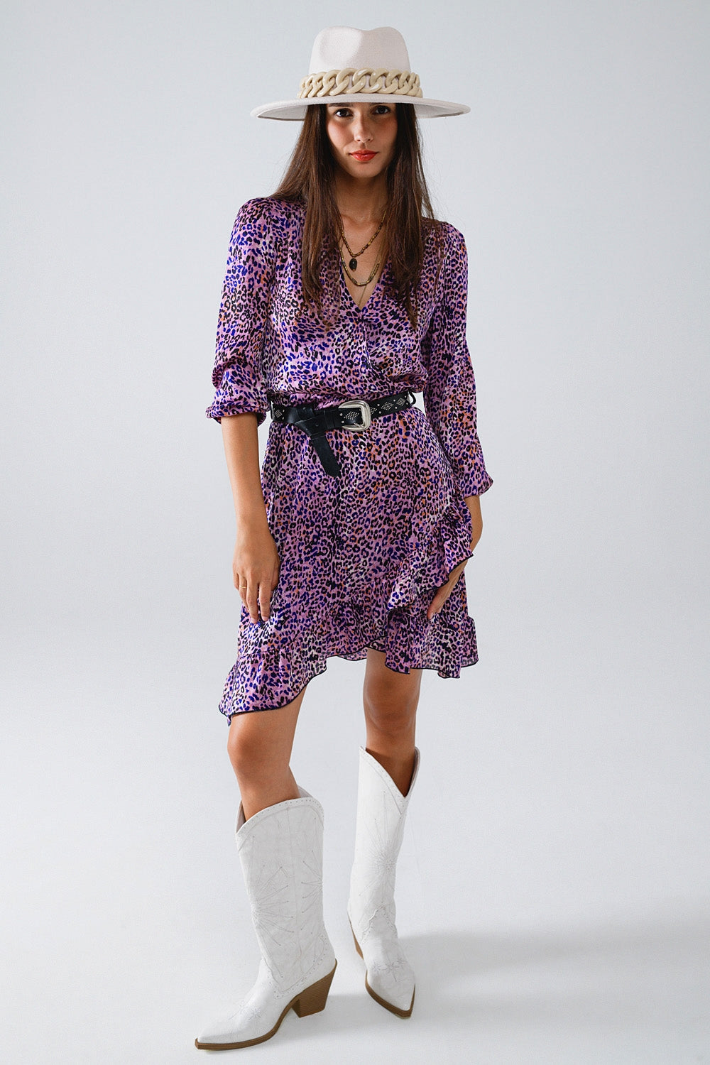 Robe portefeuille imprimé animal violet avec jupe à volants
