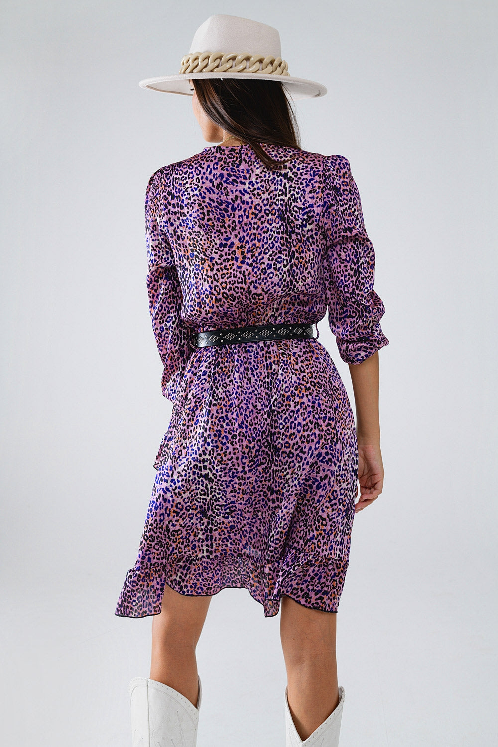 Robe portefeuille imprimé animal violet avec jupe à volants