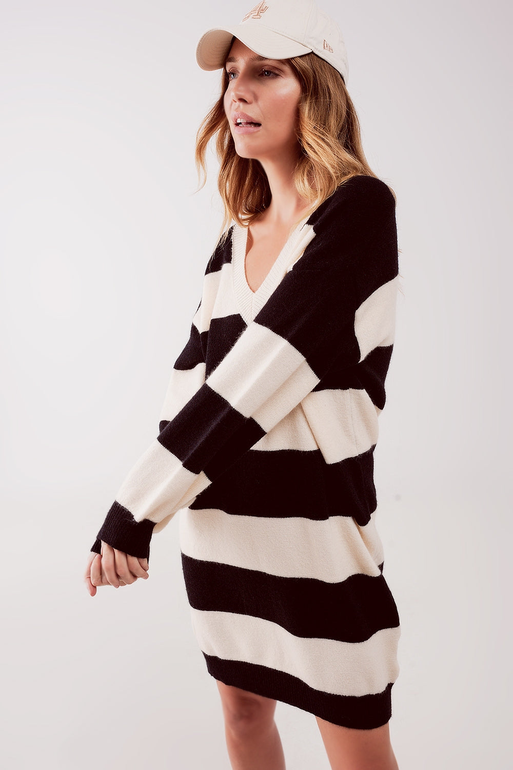 Robe pull à rayures noire