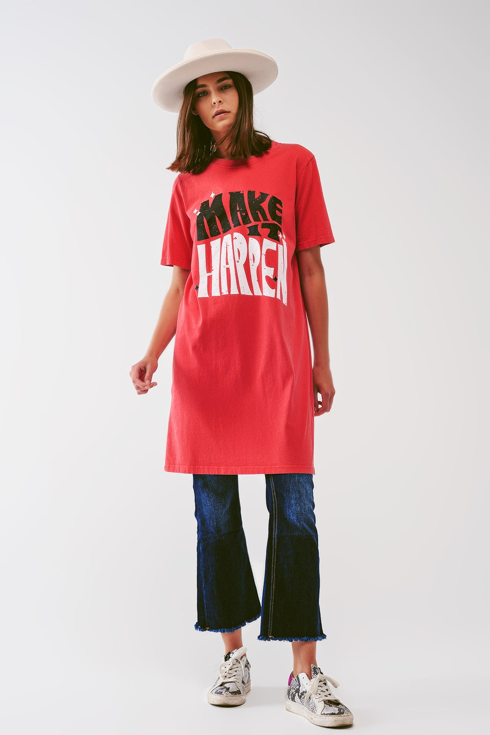 Q2 Robe T-shirt avec le texte Make It Happen en rouge