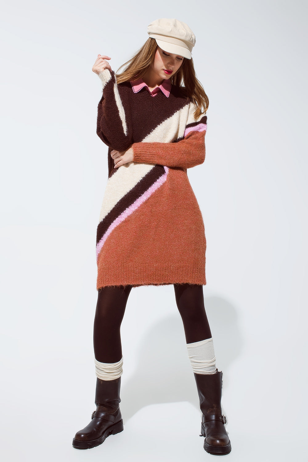 Robe Tricot chunky surdimensionné à rayures brunes avec col ras du cou