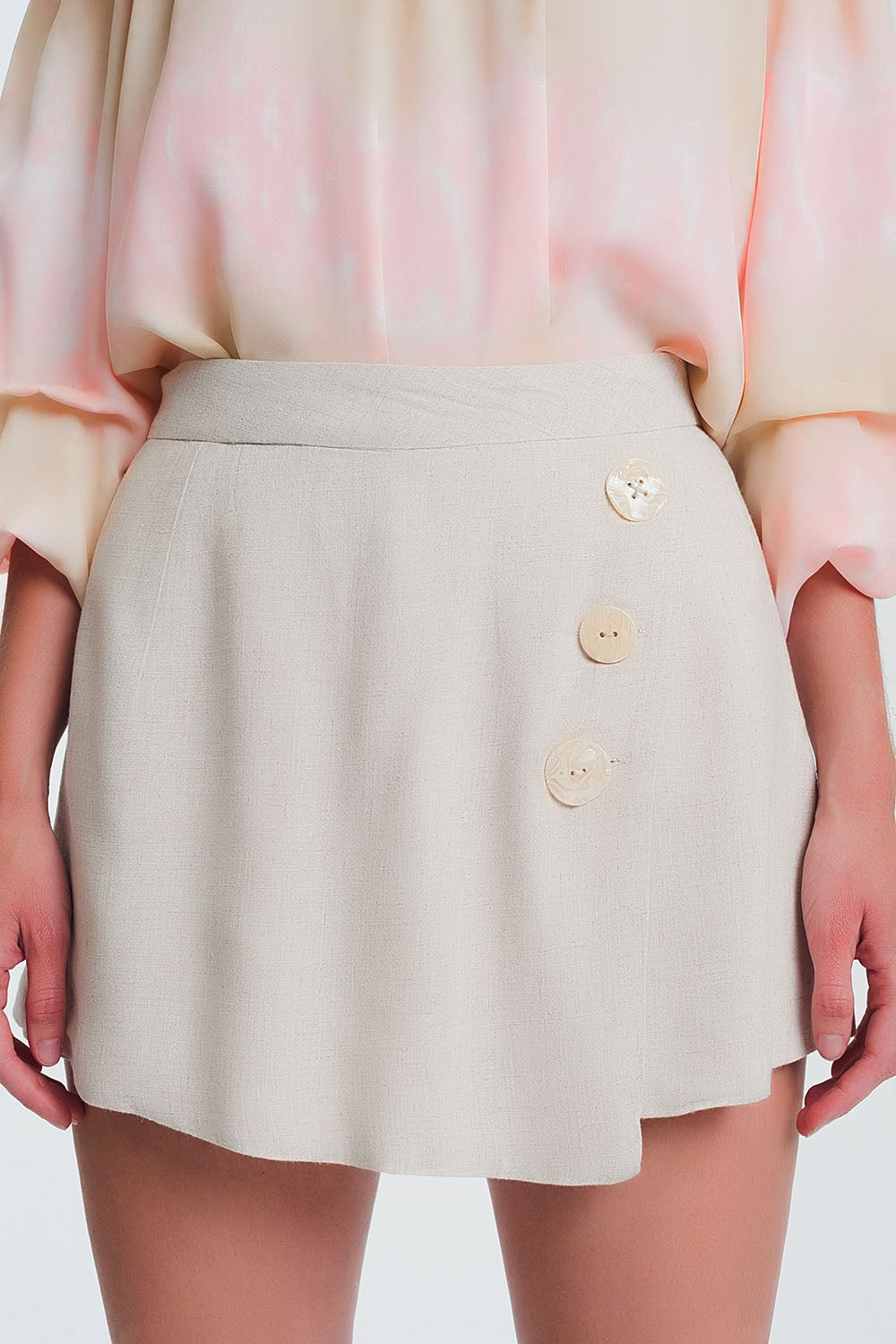 Short à boutons