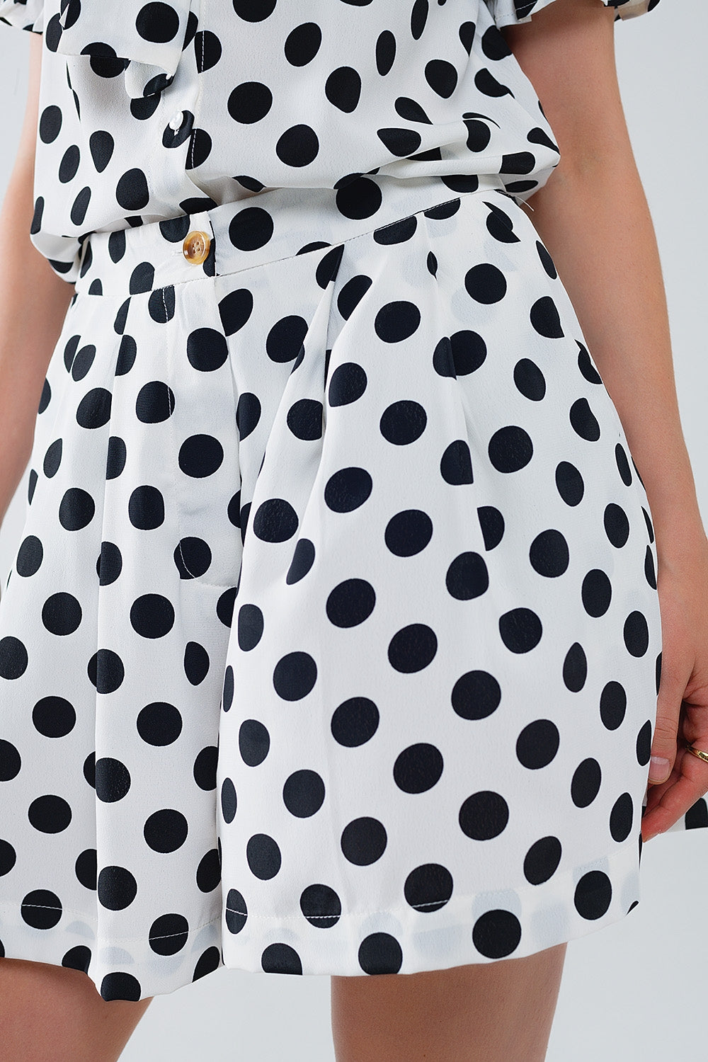 Short à pois avec poches