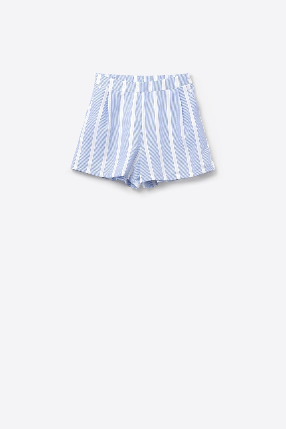 Short bleu et blanc avec poches latérales