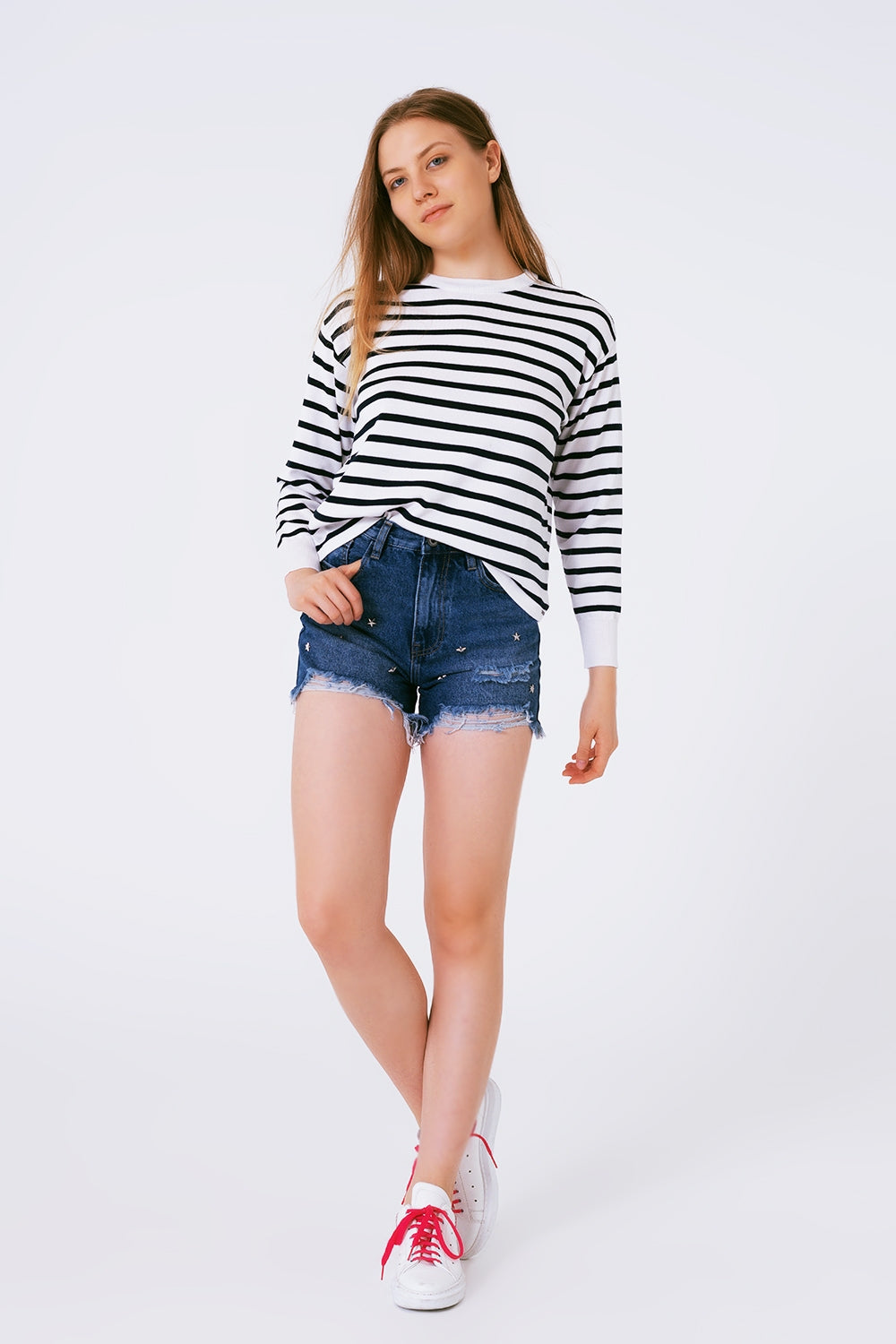 short en jean à ornement clous étoiles