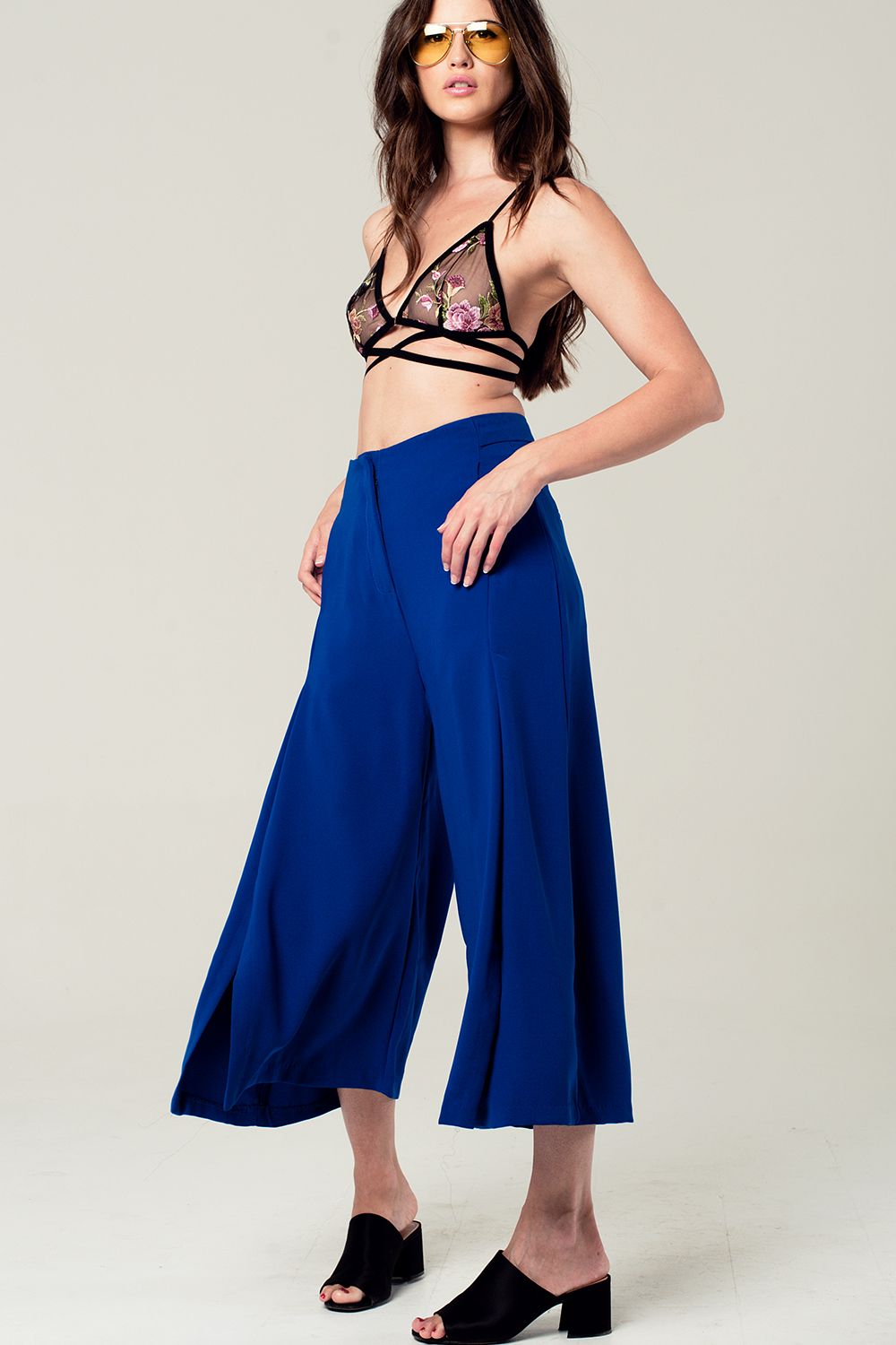 Soutien-gorge triangle floral en noir