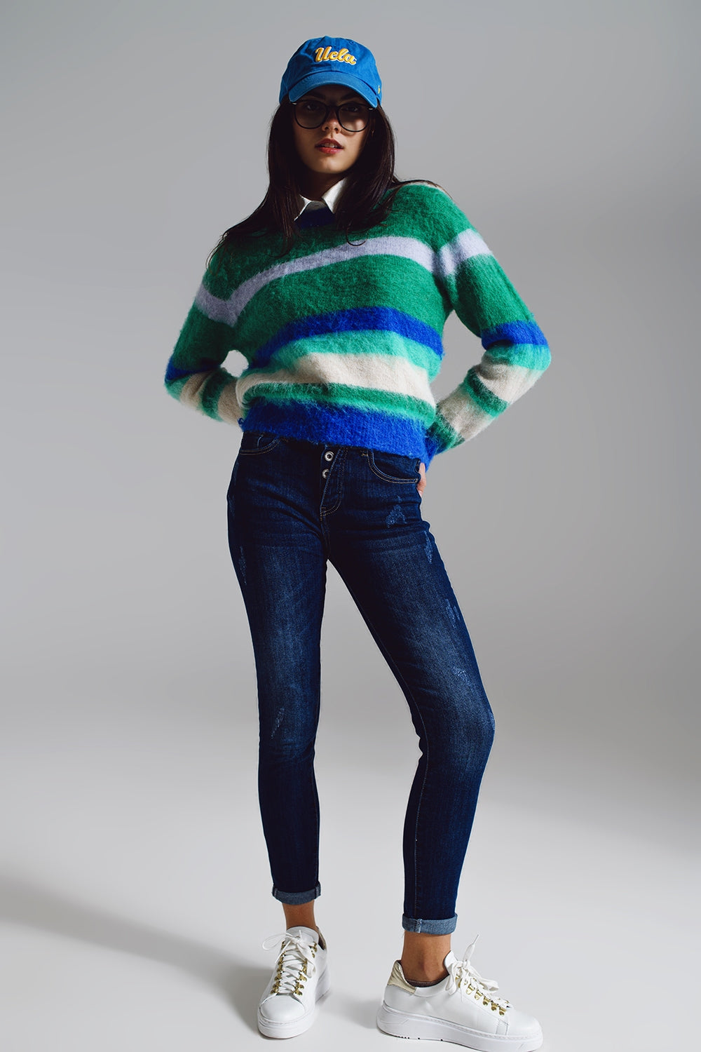 Super skinny jeans avec boutons de fermeture visibles à l'avant en bleu délavé moyen