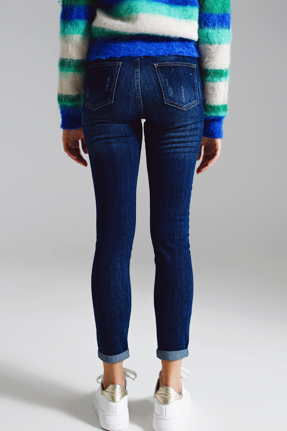 Super skinny jeans avec boutons de fermeture visibles à l'avant en bleu délavé moyen