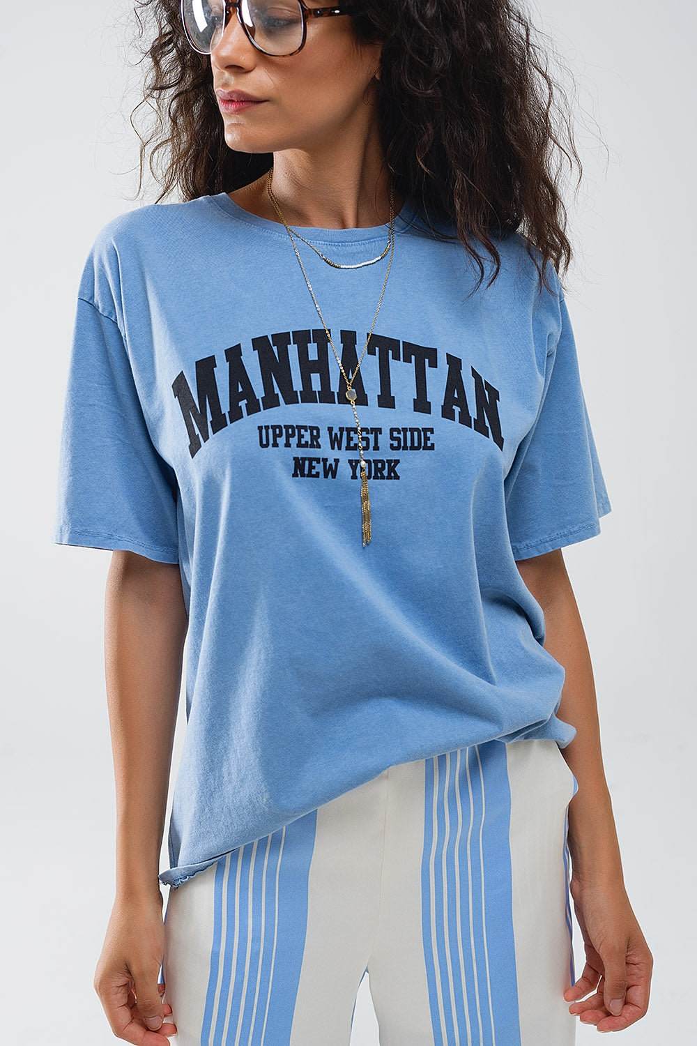 T-shirt bleu avec texte manhattan