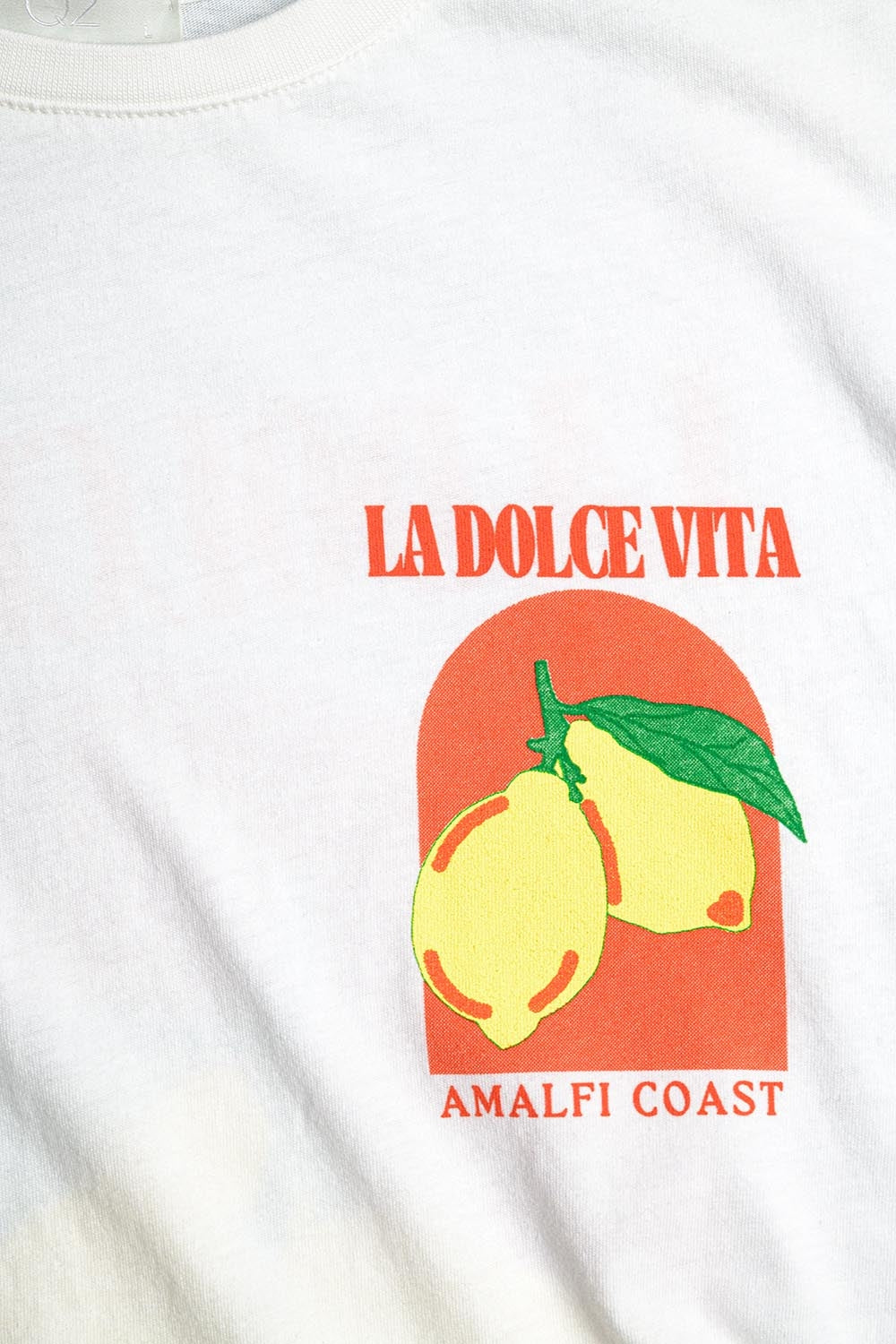 T-shirt coupe décontractée avec imprimé La Dolce Vita en blanc