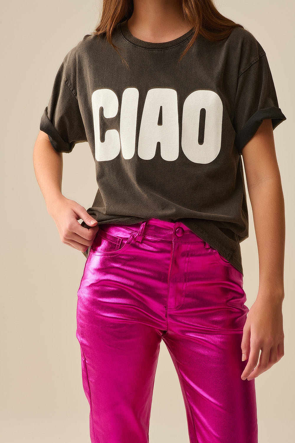 T-Shirt noir délavé et décontracté CIAO avec lettres blanches