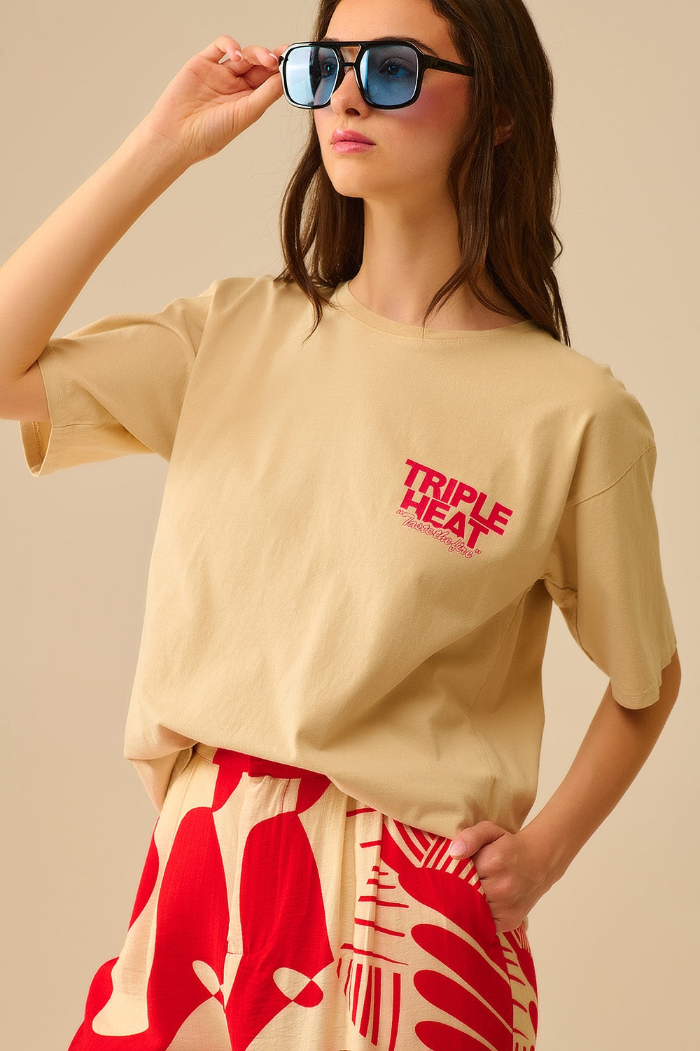 Q2 T-shirt TRIPLE HEAT beige à manches courtes et coupe décontractée