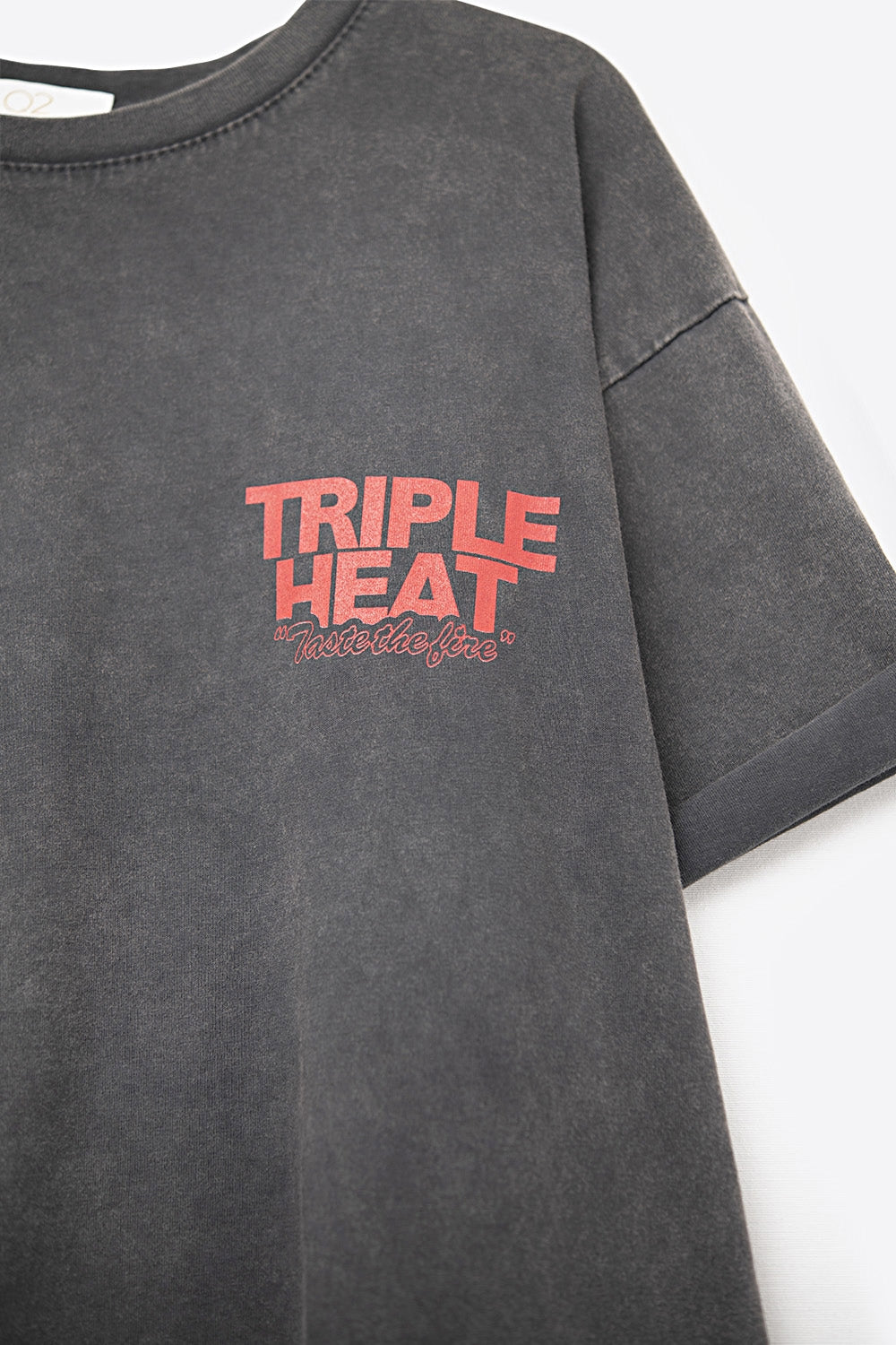 tissu noir lavé T-shirt à manches courtes TRIPLE HEAT LOGO