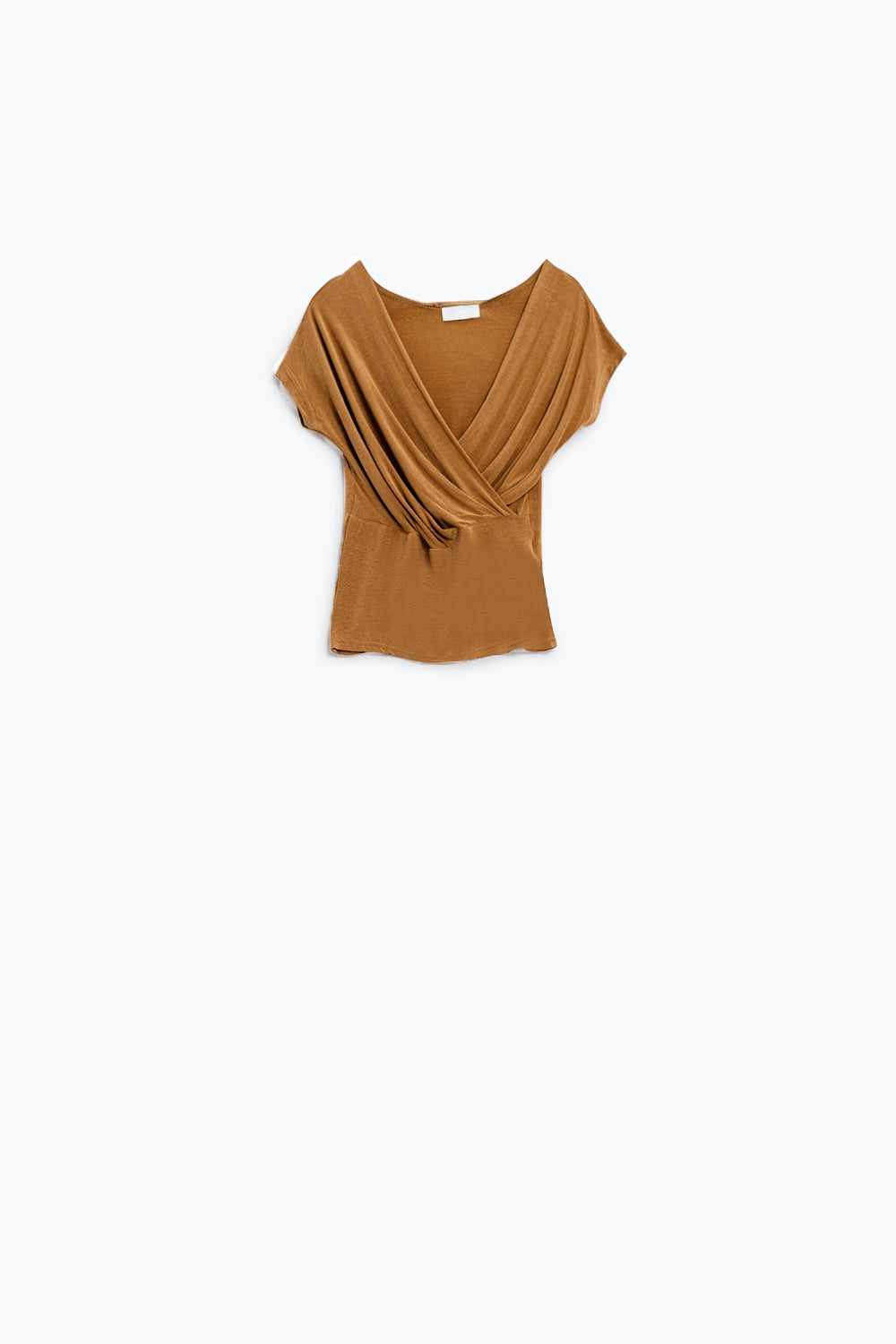 Top ajusté à col en V drapé croisé et manches capuchon en beige
