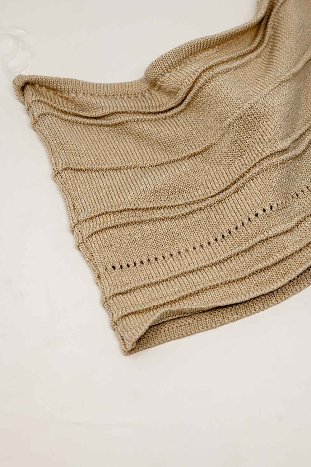 Top bodycon en maille sans bretelles beige