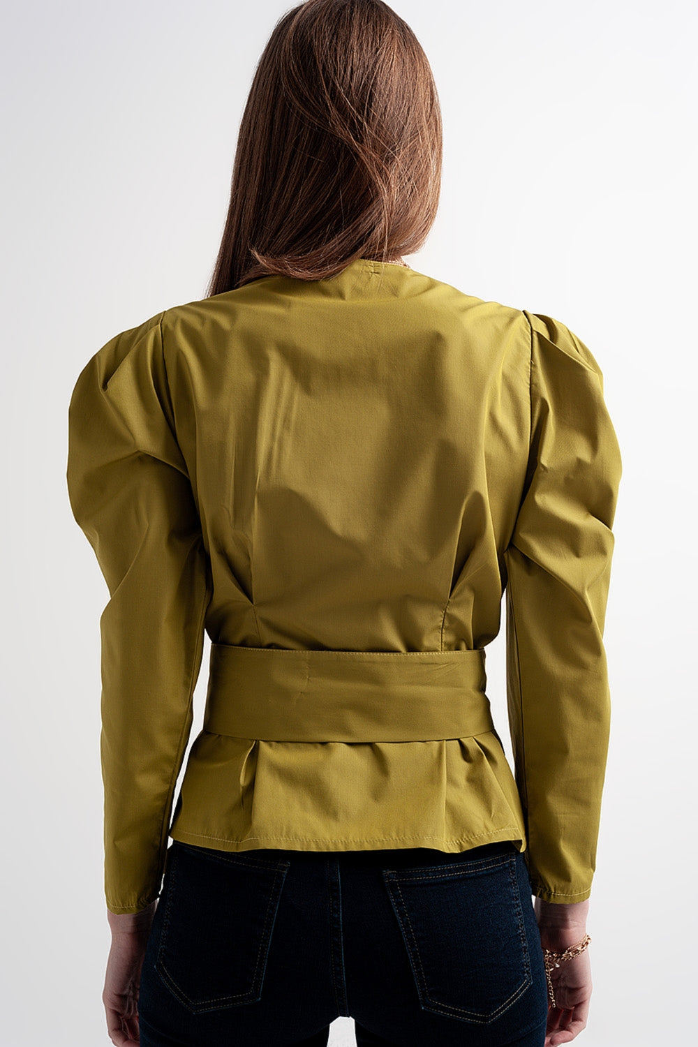 Top cache-cœur à manches bouffantes et ceinture en vert