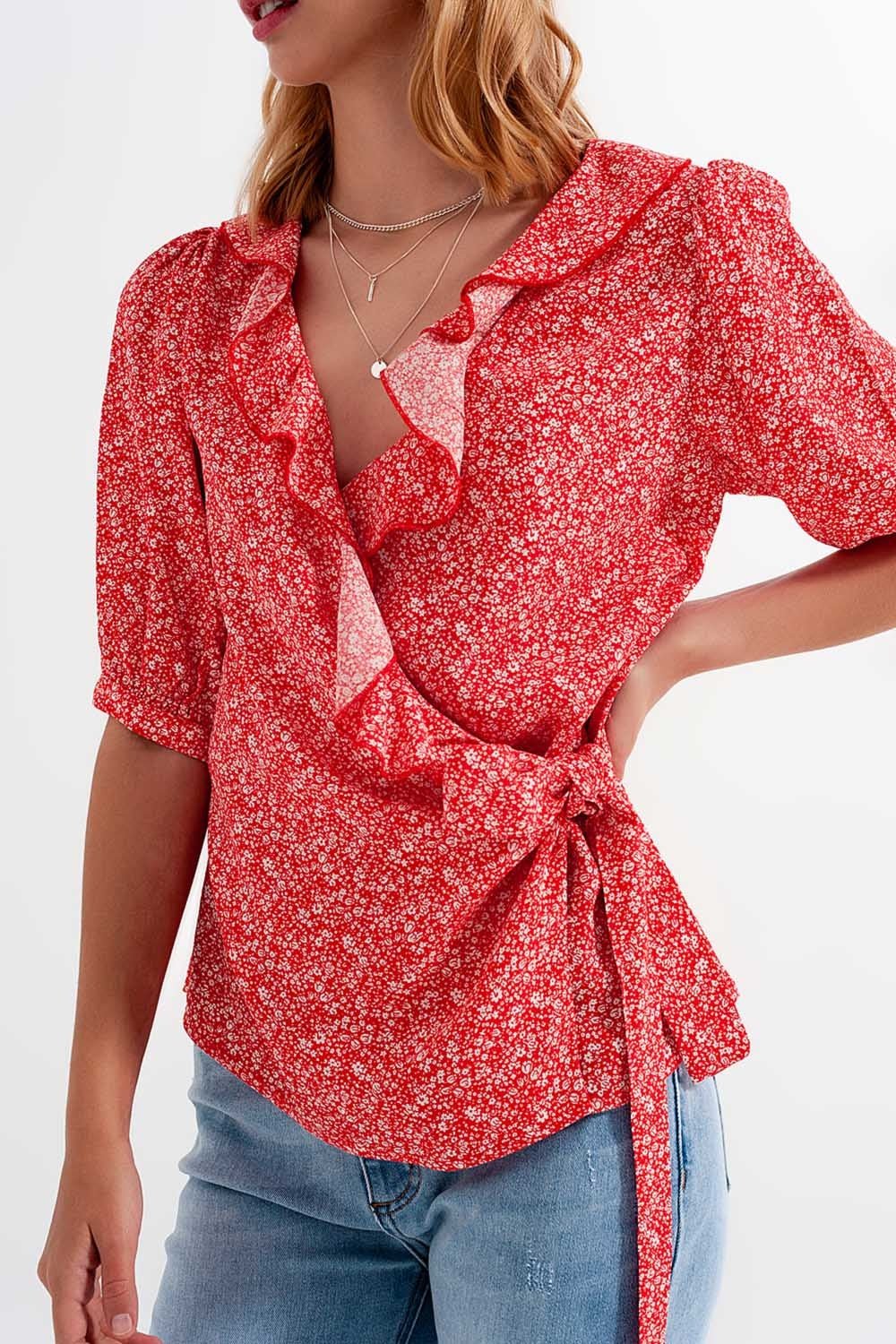 Top cache cœur d'ensemble à fleurs en rouge